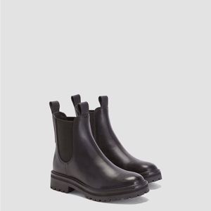 Everlane The Lug Chelsea Boot